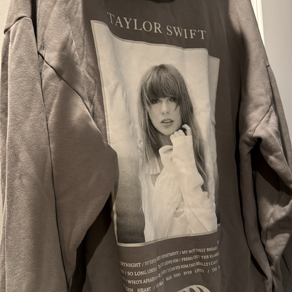 NWT! Taylor Swift tortured poets department Light Gray Hoodie - Picture 7 of 9